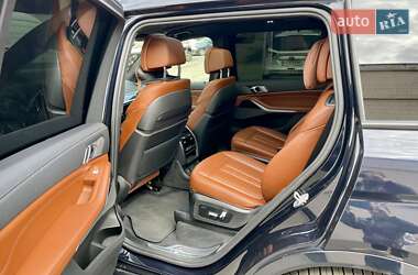 Внедорожник / Кроссовер BMW X7 2020 в 