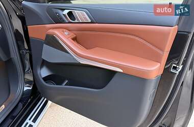 Внедорожник / Кроссовер BMW X7 2021 в 