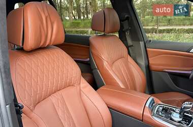 Внедорожник / Кроссовер BMW X7 2021 в 