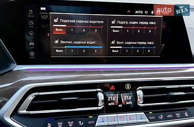 Внедорожник / Кроссовер BMW X7 2021 в 