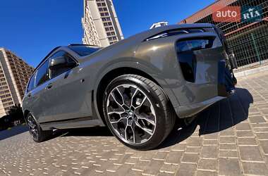 Позашляховик / Кросовер BMW X7 2024 в 