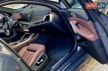 Позашляховик / Кросовер BMW X7 2024 в 