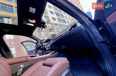 Позашляховик / Кросовер BMW X7 2024 в 