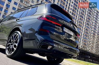 Позашляховик / Кросовер BMW X7 2024 в 
