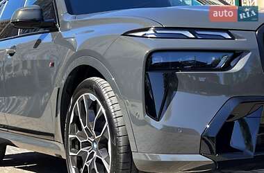 Позашляховик / Кросовер BMW X7 2024 в 