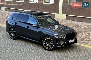 Позашляховик / Кросовер BMW X7 2024 в 