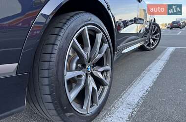 Внедорожник / Кроссовер BMW X7 2022 в 