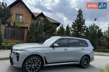 Внедорожник / Кроссовер BMW X7 2023 в 