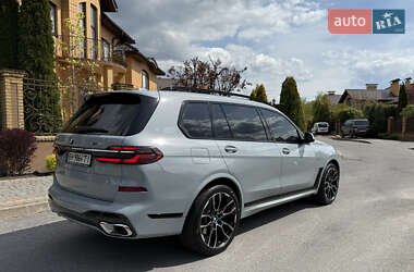 Внедорожник / Кроссовер BMW X7 2023 в 