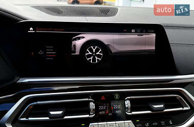 Внедорожник / Кроссовер BMW X7 2021 в 