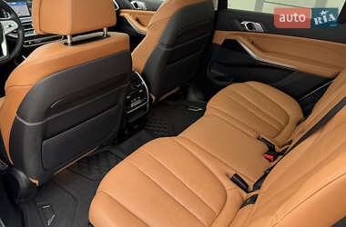 Внедорожник / Кроссовер BMW X7 2021 в 