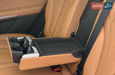 Внедорожник / Кроссовер BMW X7 2021 в 