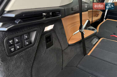Внедорожник / Кроссовер BMW X7 2021 в 