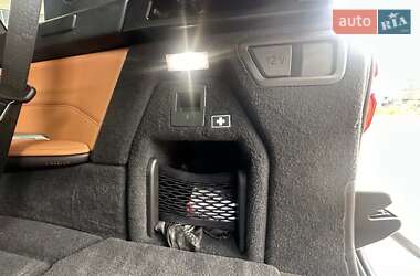 Позашляховик / Кросовер BMW X7 2022 в 