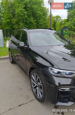 Внедорожник / Кроссовер BMW X7 2021 в 