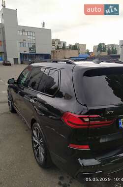 Внедорожник / Кроссовер BMW X7 2021 в 