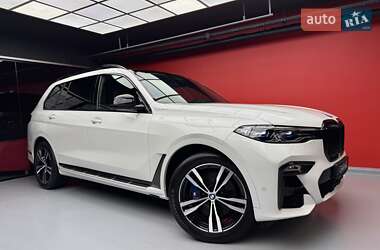 Позашляховик / Кросовер BMW X7 2020 в 