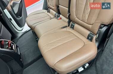 Позашляховик / Кросовер BMW X7 2020 в 