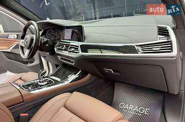 Позашляховик / Кросовер BMW X7 2020 в 