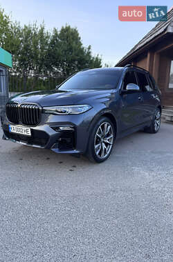 Внедорожник / Кроссовер BMW X7 2022 в 