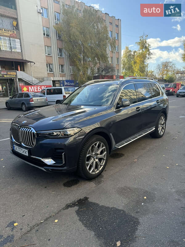 Внедорожник / Кроссовер BMW X7 2020 в 
