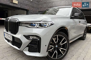 Внедорожник / Кроссовер BMW X7 2022 в Киеве