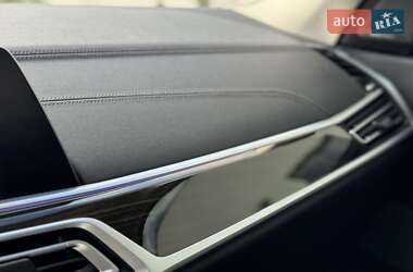 Внедорожник / Кроссовер BMW X7 2020 в 