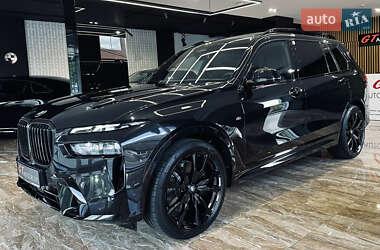Внедорожник / Кроссовер BMW X7 2024 в Киеве