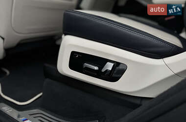Позашляховик / Кросовер BMW X7 2020 в 