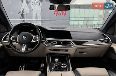 Позашляховик / Кросовер BMW X7 2020 в 