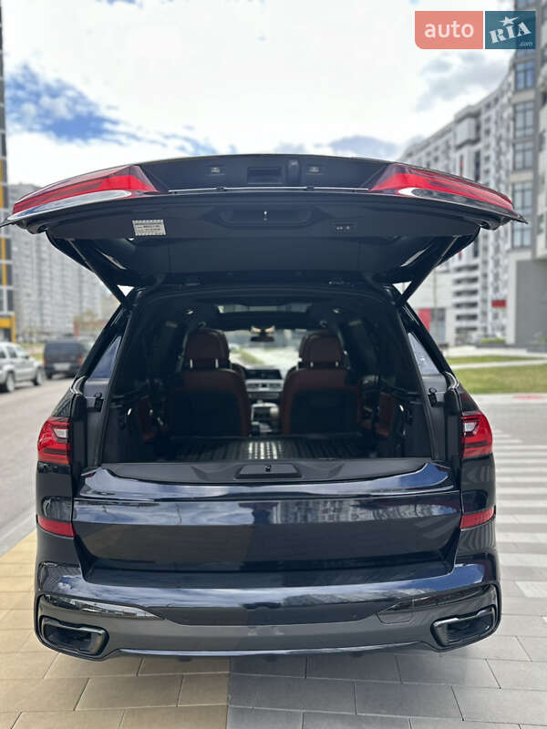 Внедорожник / Кроссовер BMW X7 2019 в Киеве