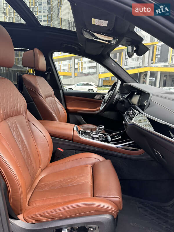 Внедорожник / Кроссовер BMW X7 2019 в Киеве