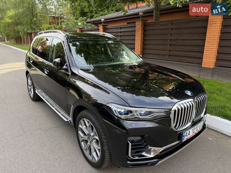 Внедорожник / Кроссовер BMW X7 2020 в 