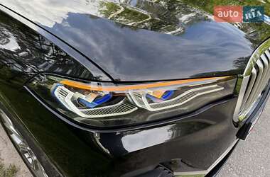 Внедорожник / Кроссовер BMW X7 2020 в 
