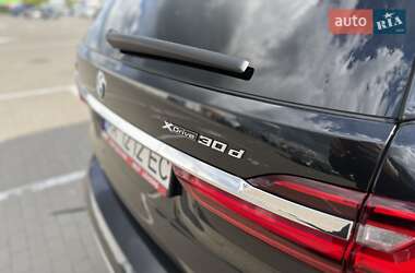 Внедорожник / Кроссовер BMW X7 2020 в 
