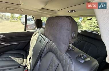 Внедорожник / Кроссовер BMW X7 2020 в 