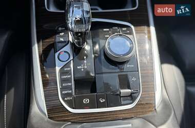 Внедорожник / Кроссовер BMW X7 2020 в 
