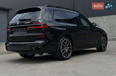 Позашляховик / Кросовер BMW X7 2025 в 