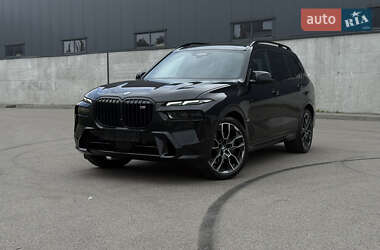 Позашляховик / Кросовер BMW X7 2025 в 