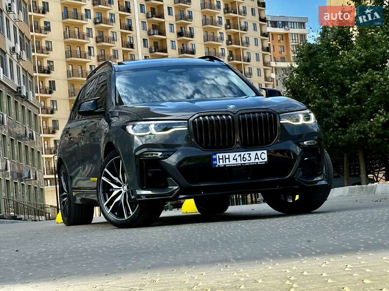 Внедорожник / Кроссовер BMW X7 2021 в Одессе