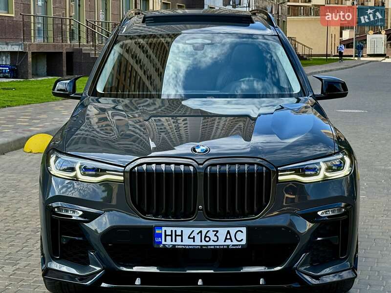 Внедорожник / Кроссовер BMW X7 2021 в Одессе