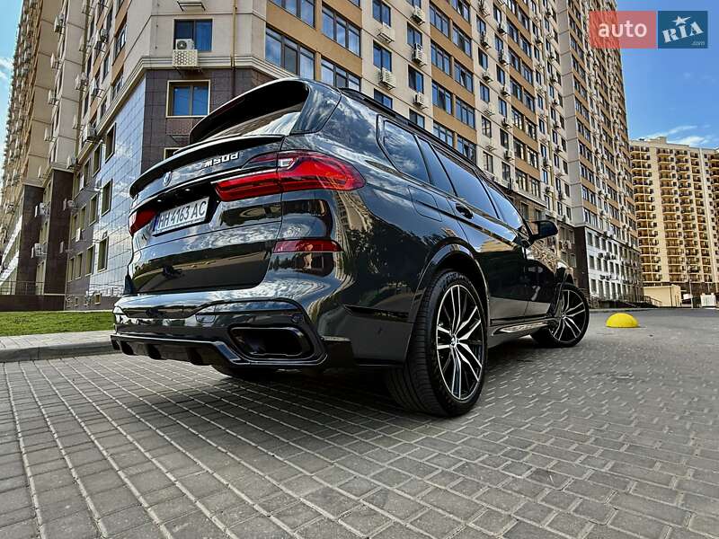 Внедорожник / Кроссовер BMW X7 2021 в Одессе