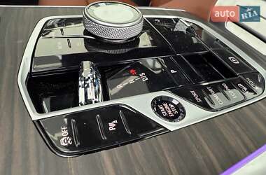 Внедорожник / Кроссовер BMW X7 2023 в 