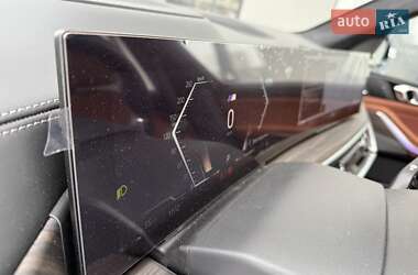 Внедорожник / Кроссовер BMW X7 2023 в 