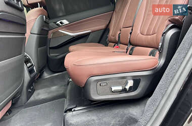 Позашляховик / Кросовер BMW X7 2019 в 