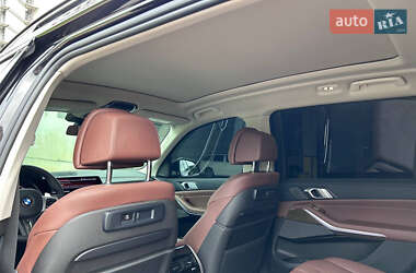 Позашляховик / Кросовер BMW X7 2019 в 