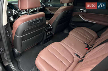 Позашляховик / Кросовер BMW X7 2019 в 