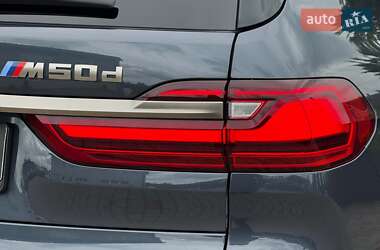 Позашляховик / Кросовер BMW X7 2020 в 
