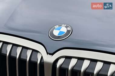 Позашляховик / Кросовер BMW X7 2020 в 