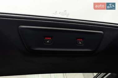 Позашляховик / Кросовер BMW X7 2020 в 